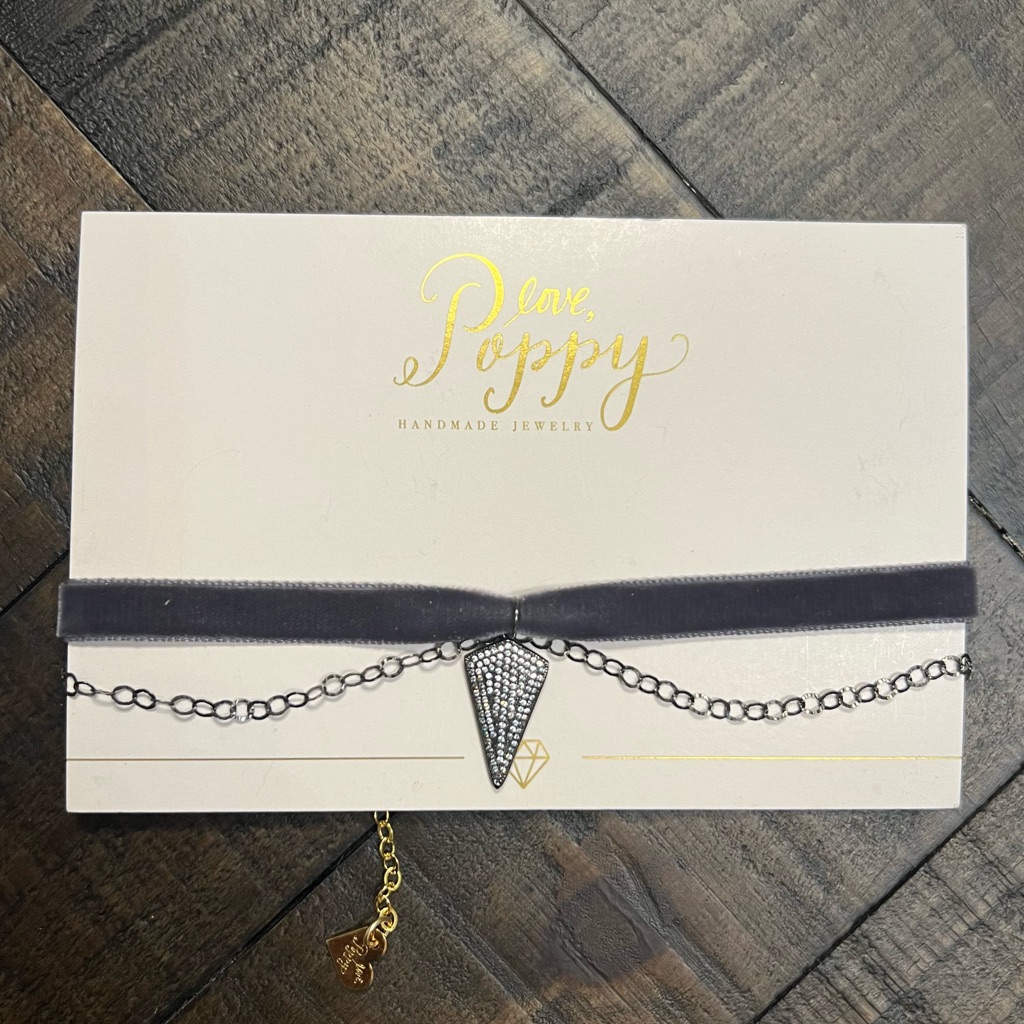 Love Poppy Velvet Arrow Head Choker Nwt